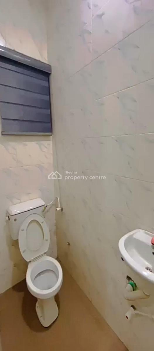 Nicely Furnished 1 Bedroom Apartment, Sabo, Yaba, Lagos, Flat / Apartment Short Let