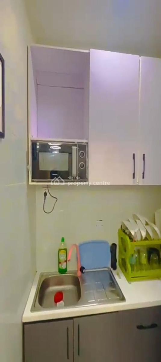 Nicely Furnished 1 Bedroom Apartment, Sabo, Yaba, Lagos, Flat / Apartment Short Let