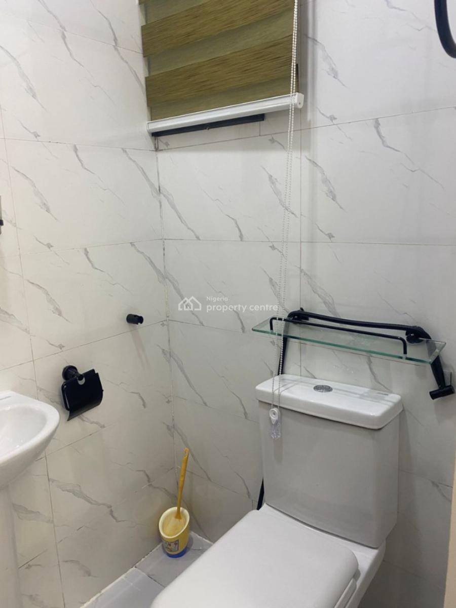 Nicely Furnished Studio Apartment, Sabo, Yaba, Lagos, Flat / Apartment Short Let