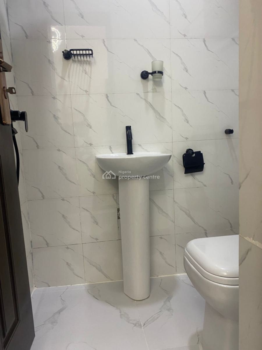 Nicely Furnished Studio Apartment, Sabo, Yaba, Lagos, Flat / Apartment Short Let