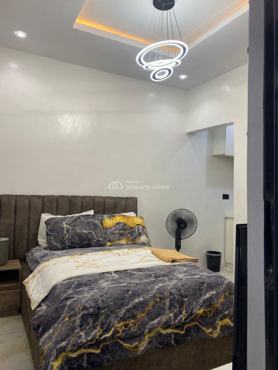 Nicely Furnished Studio Apartment, Sabo, Yaba, Lagos, Flat / Apartment Short Let