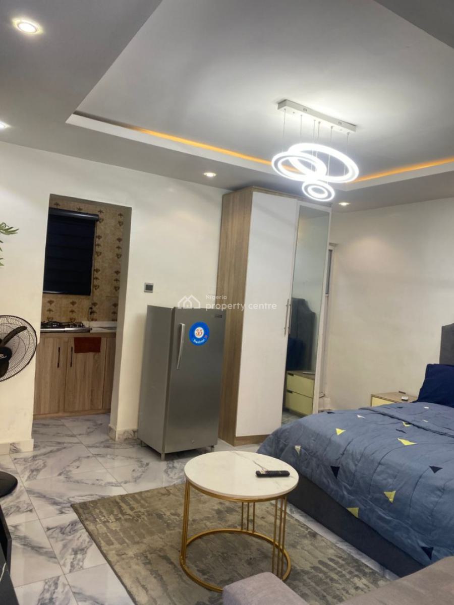 Nicely Furnished Studio Apartment, Onike, Yaba, Lagos, Flat / Apartment Short Let