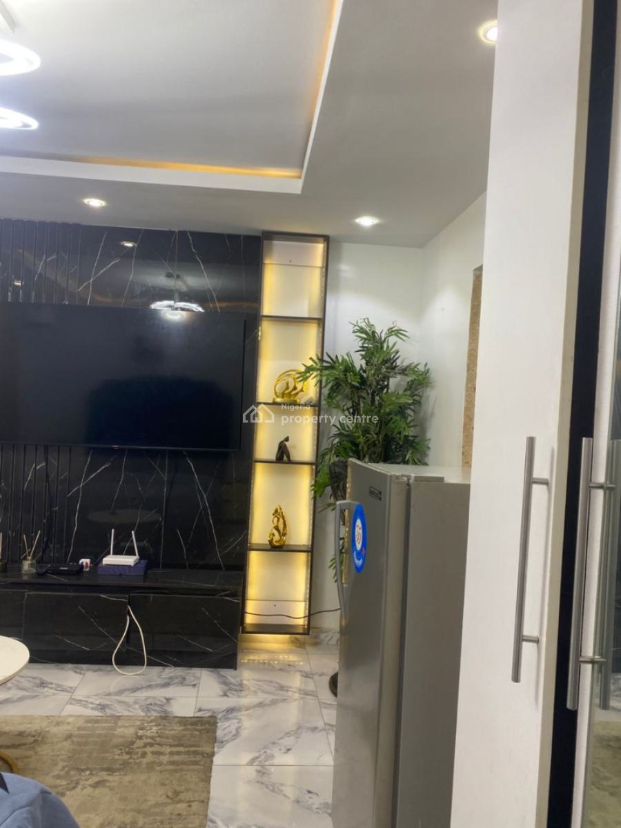 Nicely Furnished Studio Apartment, Onike, Yaba, Lagos, Flat / Apartment Short Let