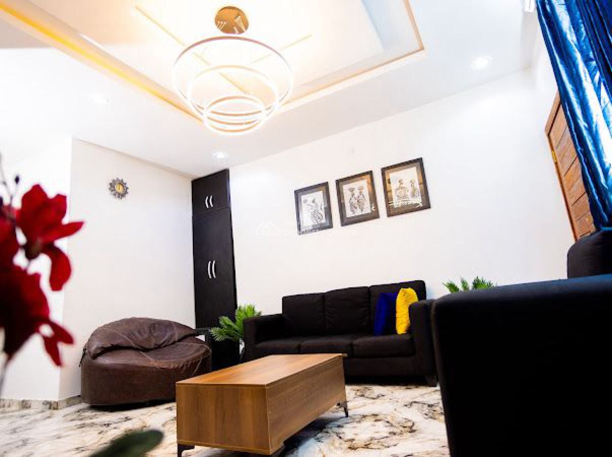 Nicely Furnished 2 Bedroom Apartment, Sabo, Yaba, Lagos, Flat / Apartment Short Let