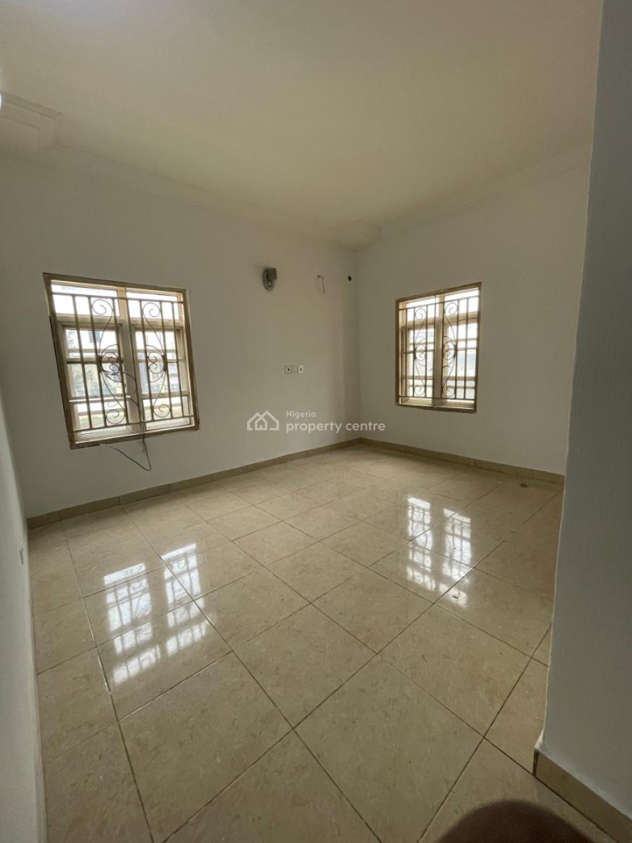 Super Clean 3 Bedroom Flat with Bq in Serene and Secured Neighborhood, By Exclusive Hotel, Wuye, Abuja, Flat / Apartment for Rent
