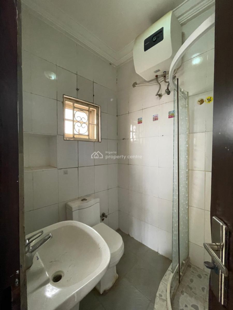 Super Clean 3 Bedroom Flat with Bq in Serene and Secured Neighborhood, By Exclusive Hotel, Wuye, Abuja, Flat / Apartment for Rent