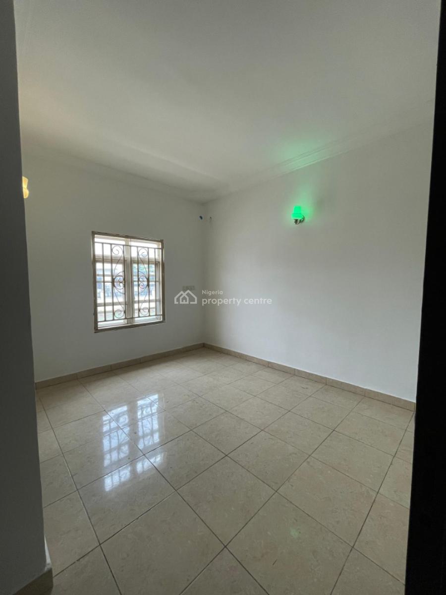 Clean 3 Bedroom Flat with a Bq in Prime Location, By Exclusive Hotel, Wuye, Abuja, Flat / Apartment for Rent