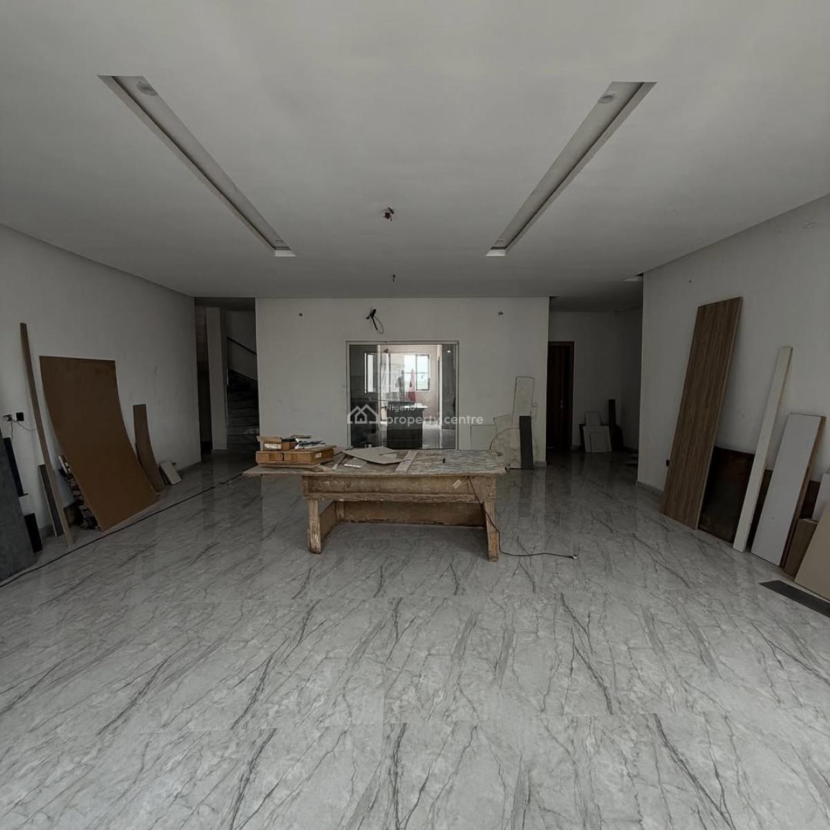 Brand New Tastefully Built 4 Bedrooms Penthouse Apartment with Bq, Guzape District, Abuja, Flat / Apartment for Sale