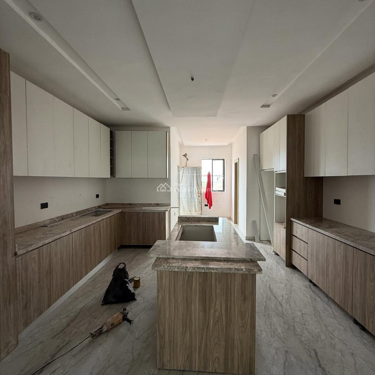 Brand New Tastefully Built 4 Bedrooms Penthouse Apartment with Bq, Guzape District, Abuja, Flat / Apartment for Sale