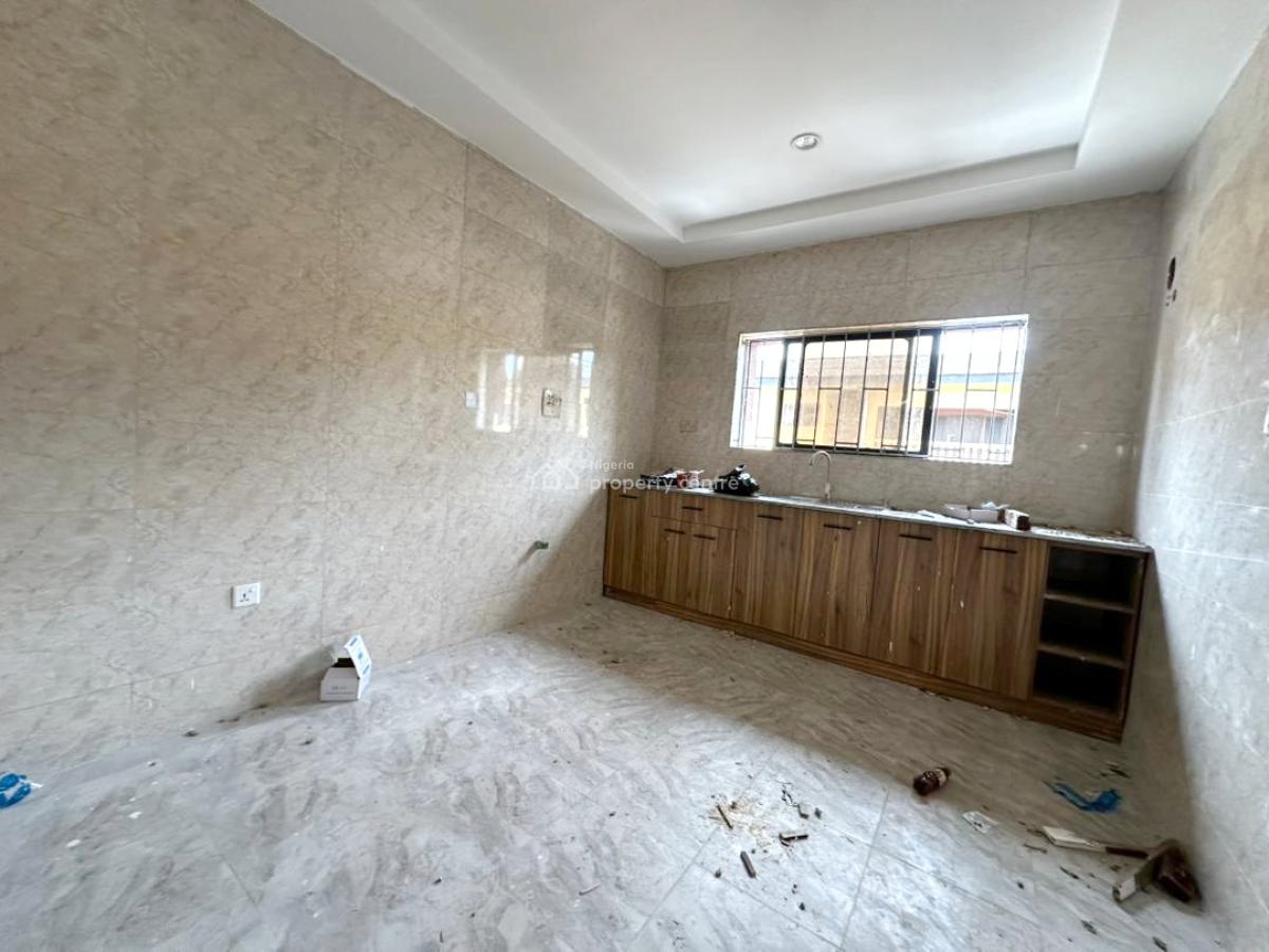 Luxury 3 Bedroom Apartment, Omole Phase 2, Ikeja, Lagos, Flat / Apartment for Rent