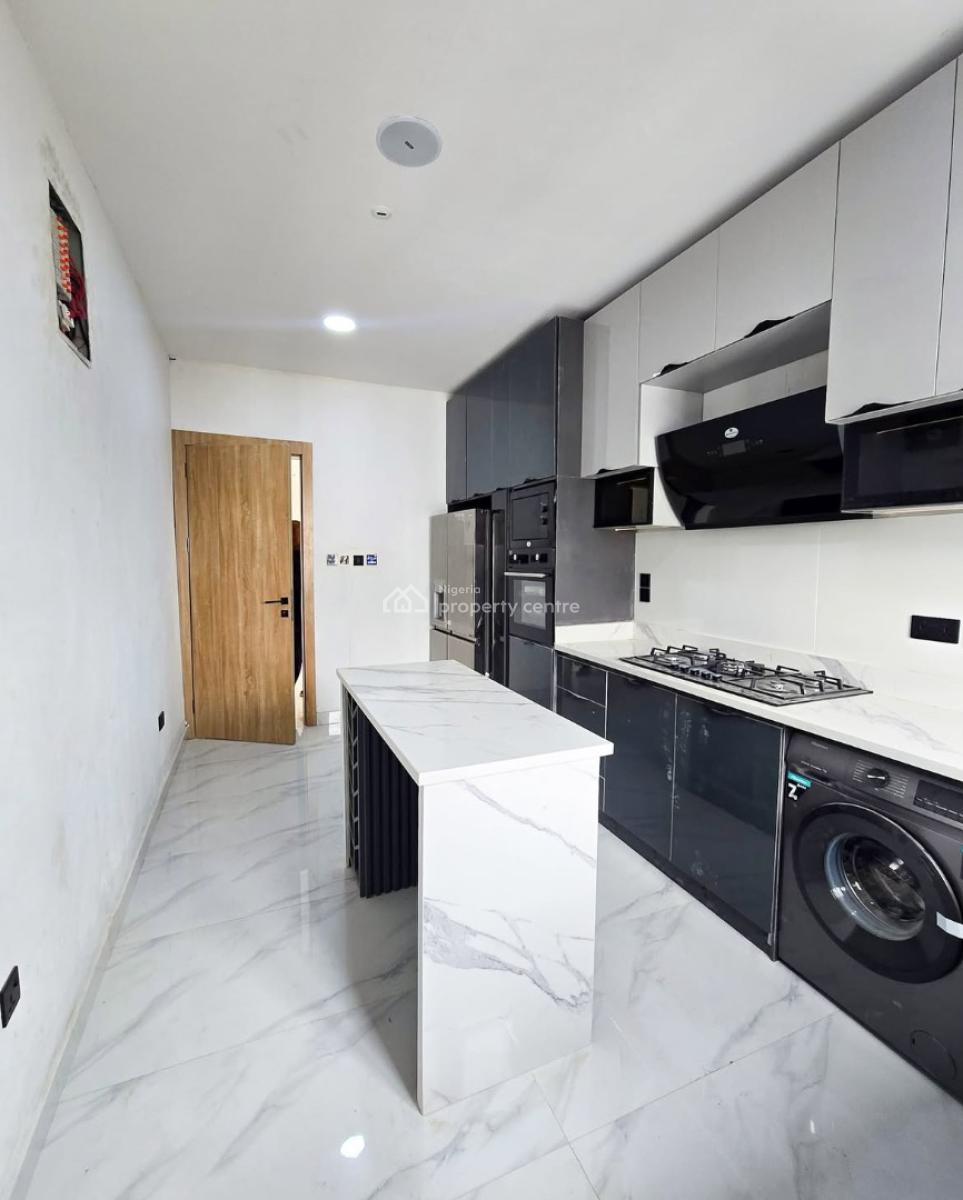 2 Bedroom Apartment, Lekki Phase 1, Lekki, Lagos, Flat / Apartment for Sale