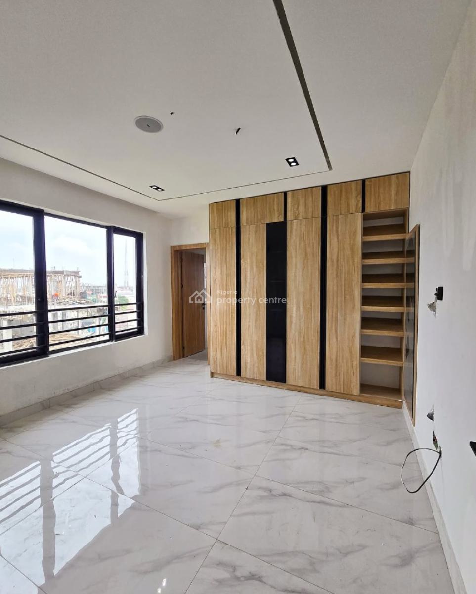 2 Bedroom Apartment, Lekki Phase 1, Lekki, Lagos, Flat / Apartment for Sale