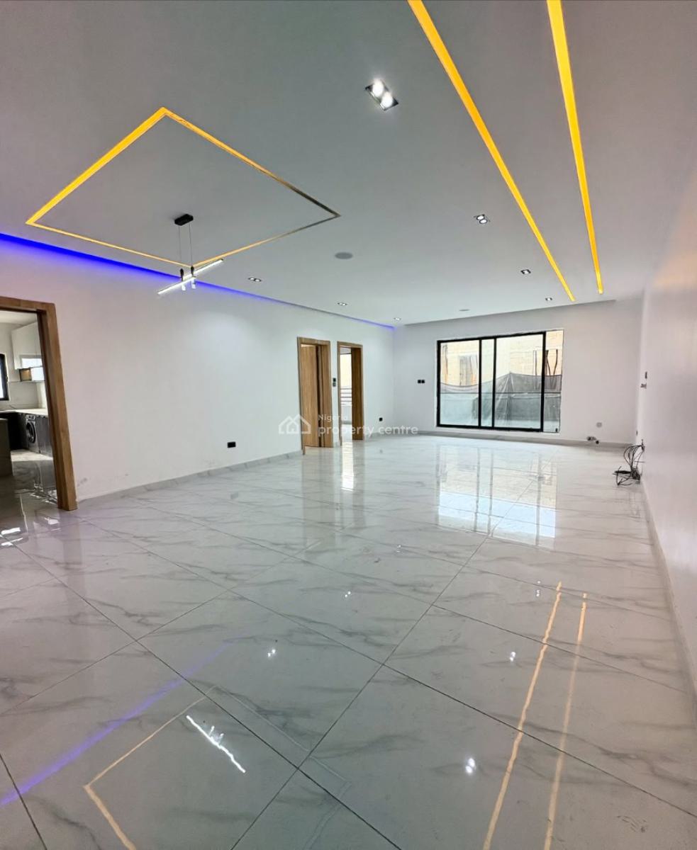 2 Bedroom Apartment, Lekki Phase 1, Lekki, Lagos, Flat / Apartment for Sale