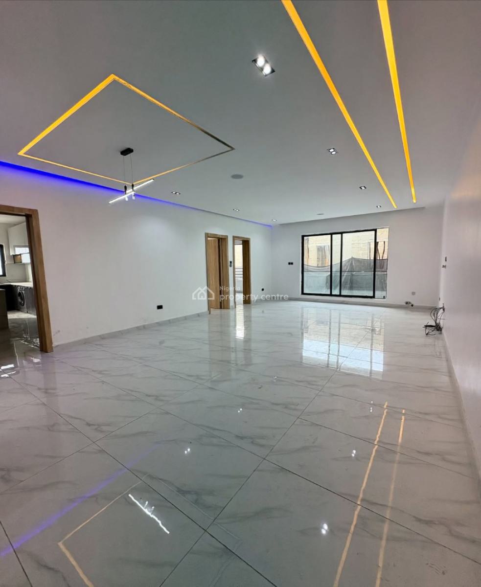 2 Bedroom Apartment, Lekki Phase 1, Lekki, Lagos, Flat / Apartment for Sale