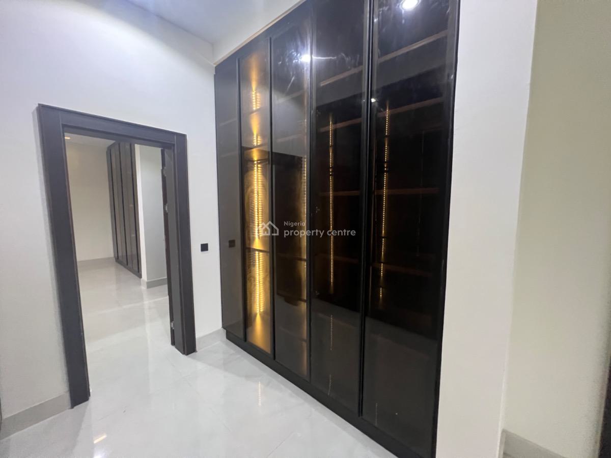 Luxury 5 Bedrooms Penthouse with 2 Rooms Bq, Ikoyi, Lagos, Flat / Apartment for Sale