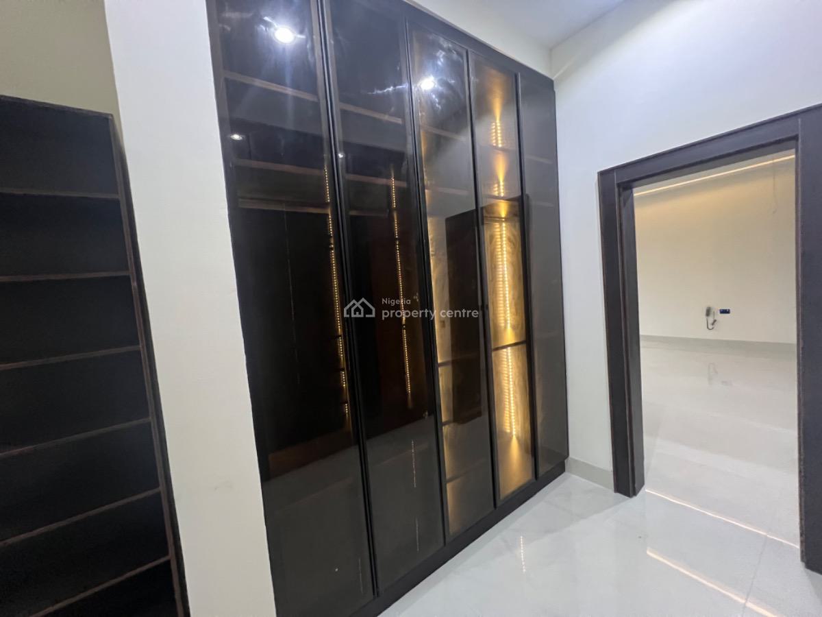 Luxury 5 Bedrooms Penthouse with 2 Rooms Bq, Ikoyi, Lagos, Flat / Apartment for Sale
