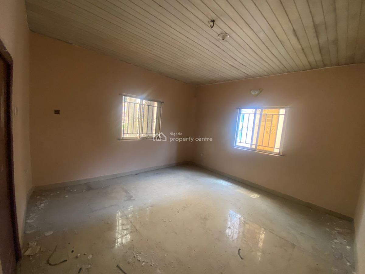 12 Bedroom Detached Duplex, Along Agbonyi, Ori-oke, Ogudu, Lagos, Detached Duplex for Rent