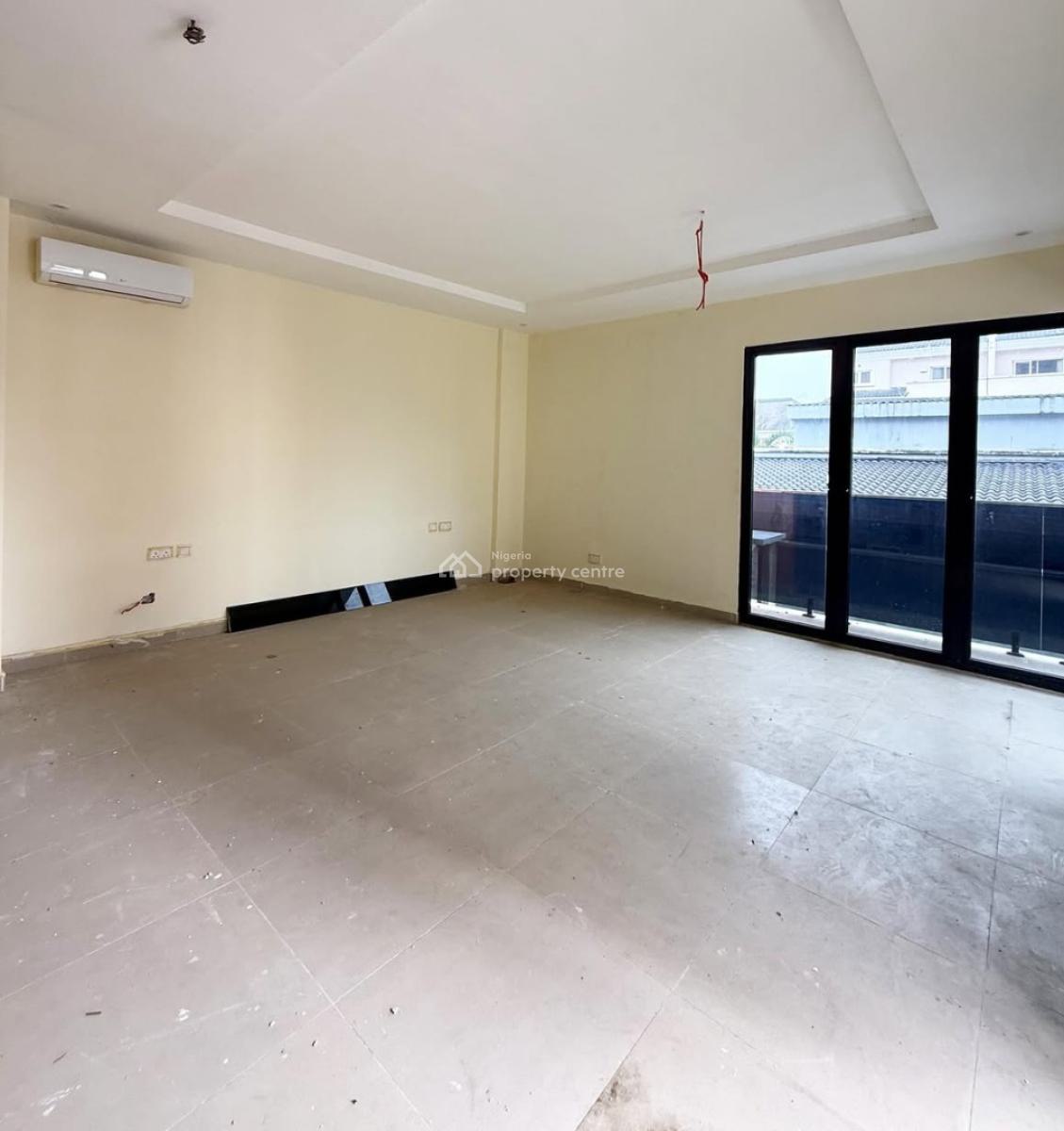 2 Bedroom Apartment, Lekki Phase 1, Lekki, Lagos, Flat / Apartment for Sale