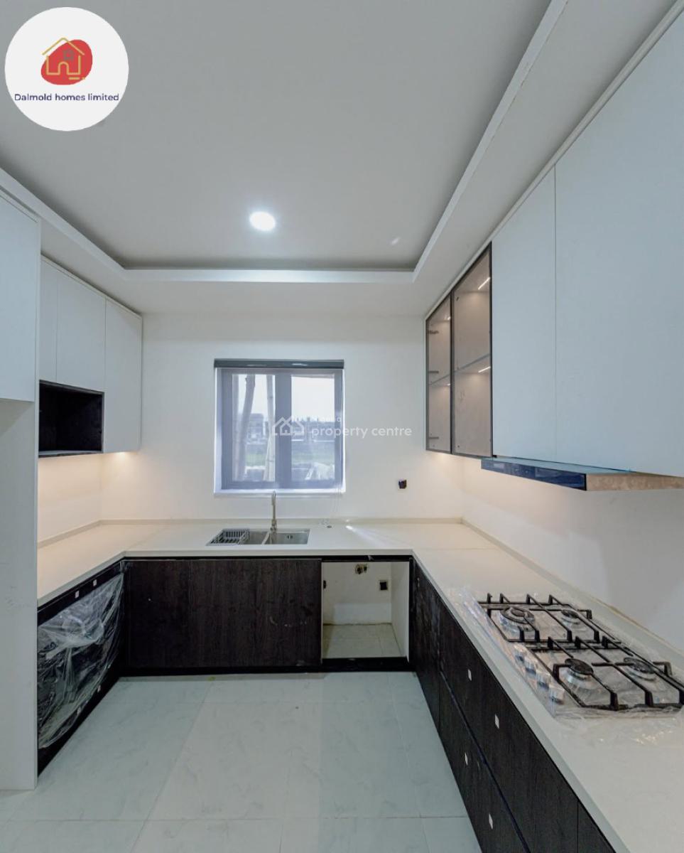 4 Bedroom Semi Detached, Lekki Phase 1, Lekki, Lagos, Semi-detached Duplex for Sale