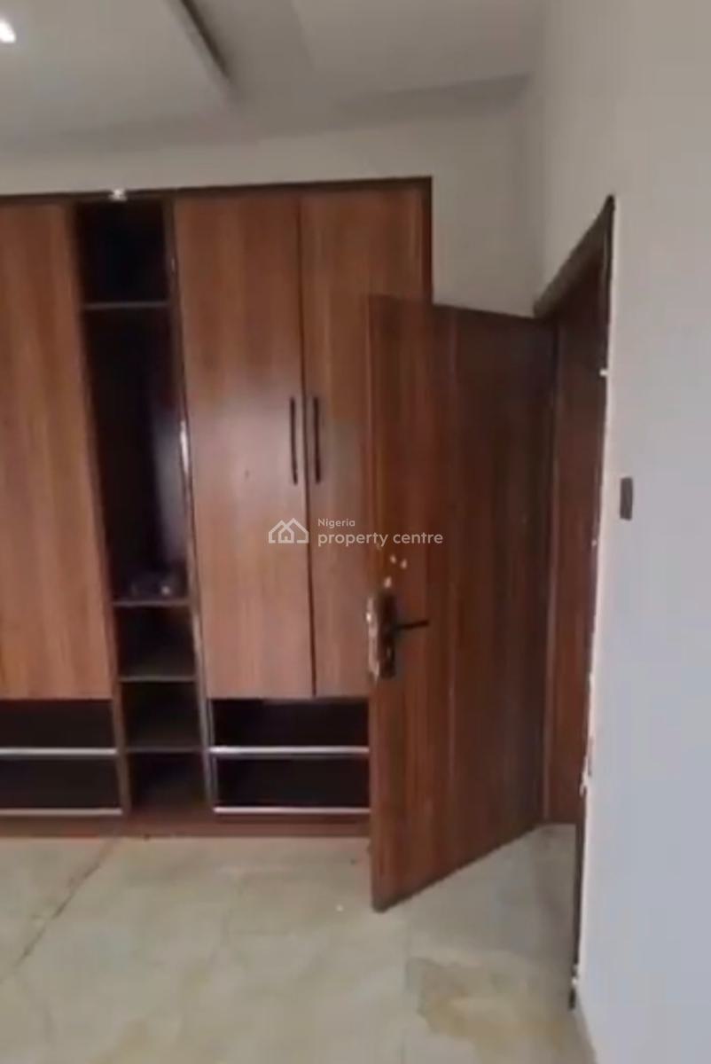 Sharp 3 Bedrooms Apartment, Off Abraham Adesanya, Ogombo, Ajah, Lagos, Flat / Apartment for Rent