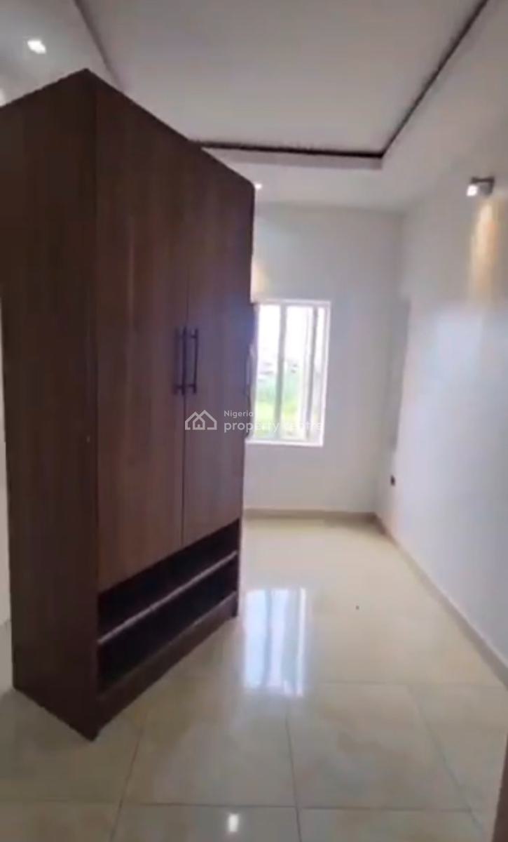 Sharp 3 Bedrooms Apartment, Off Abraham Adesanya, Ogombo, Ajah, Lagos, Flat / Apartment for Rent