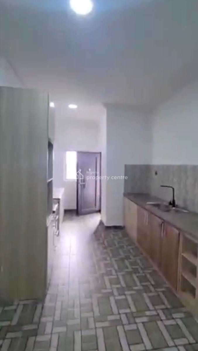 Sharp 3 Bedrooms Apartment, Off Abraham Adesanya, Ogombo, Ajah, Lagos, Flat / Apartment for Rent