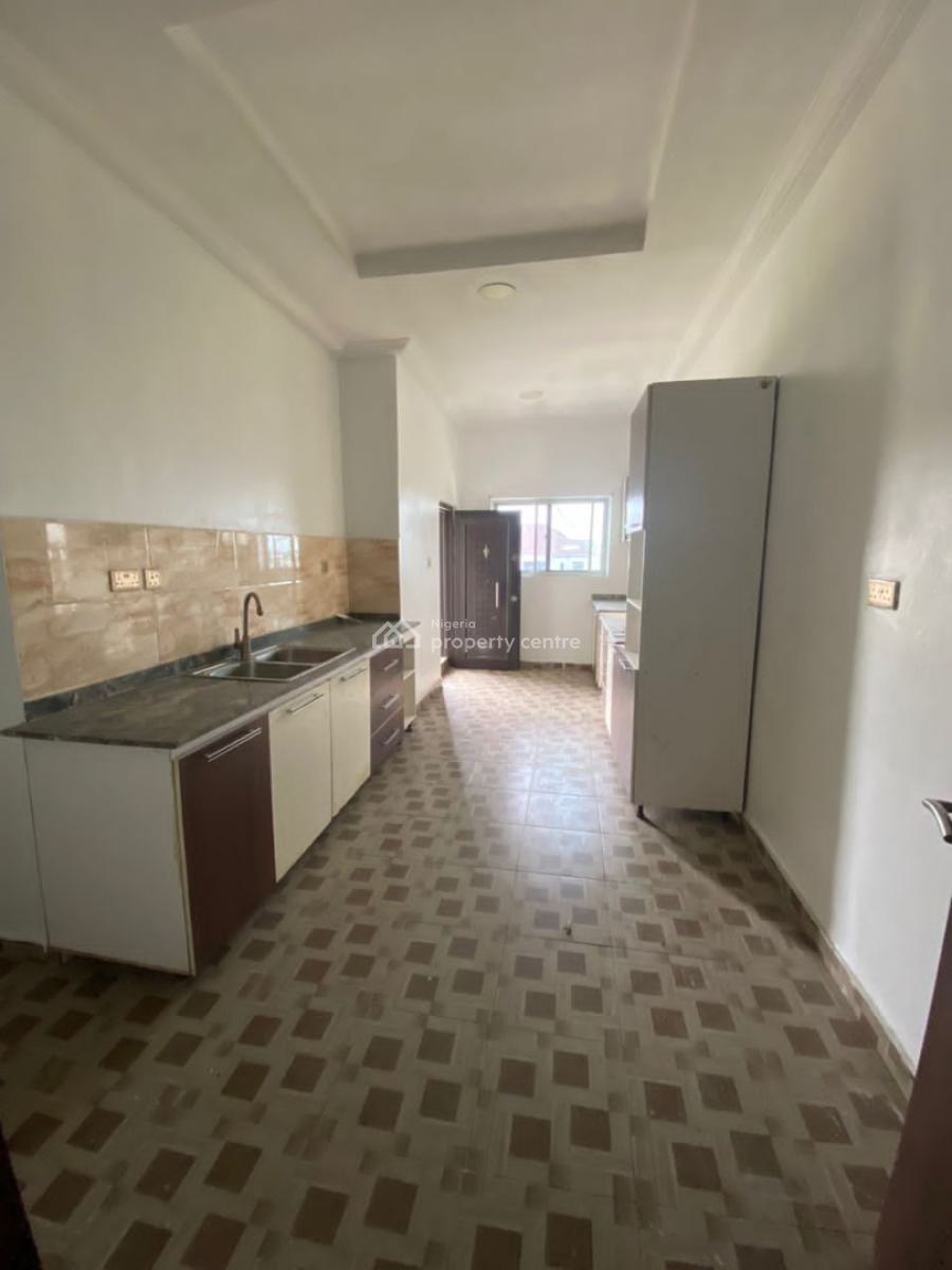 Sharp 3 Bedrooms Apartment, Off Abraham Adesanya, Ogombo, Ajah, Lagos, Flat / Apartment for Rent