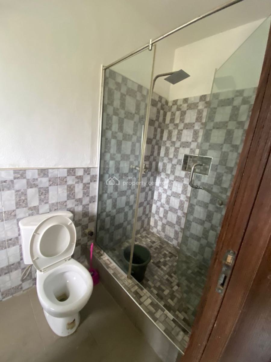 Sharp 3 Bedrooms Apartment, Off Abraham Adesanya, Ogombo, Ajah, Lagos, Flat / Apartment for Rent