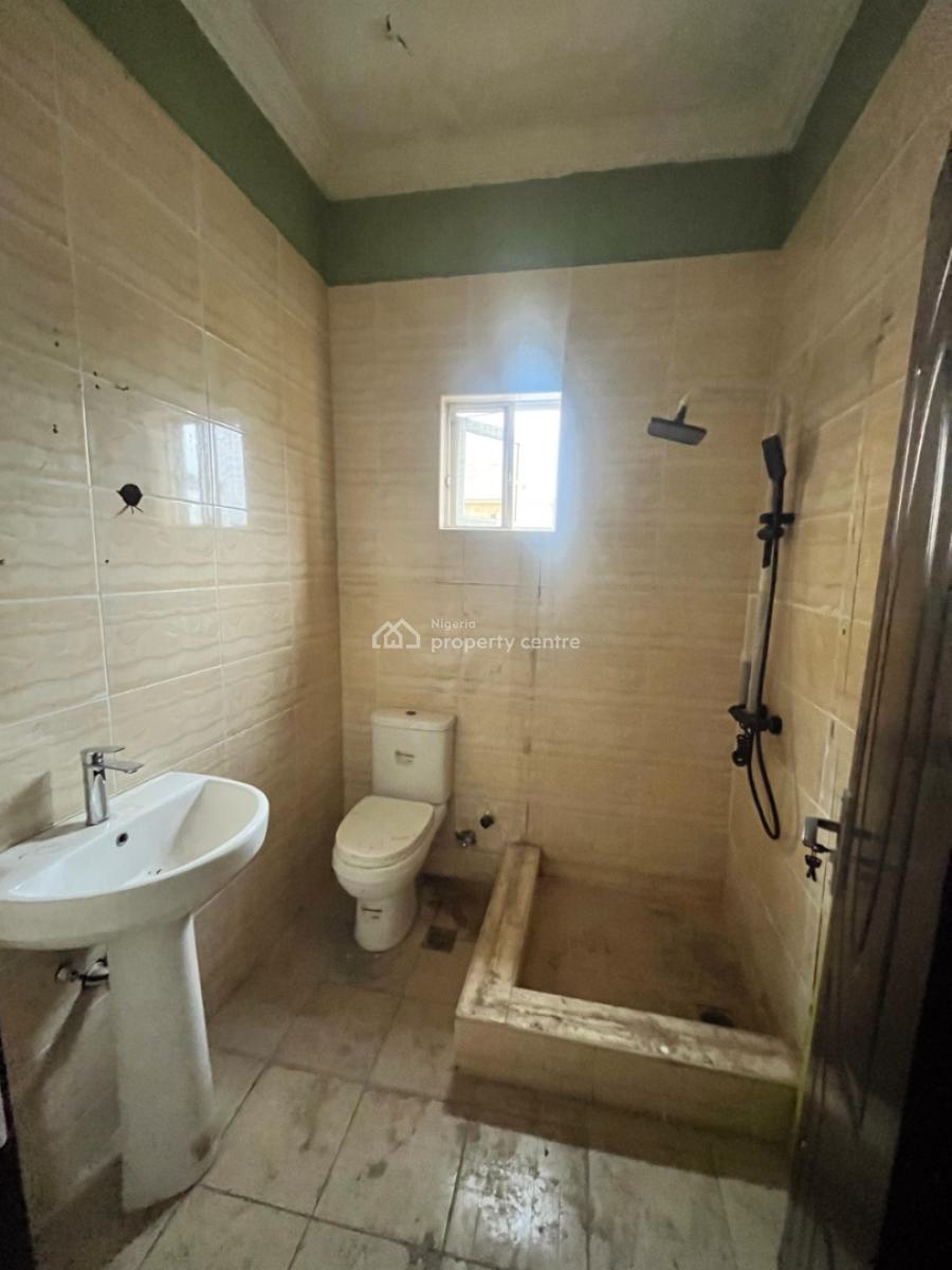 Spacious 4-bedroom Apartment, Off Oniru Market Road, Lekki Right, Oniru, Victoria Island (vi), Lagos, Terraced Duplex for Rent