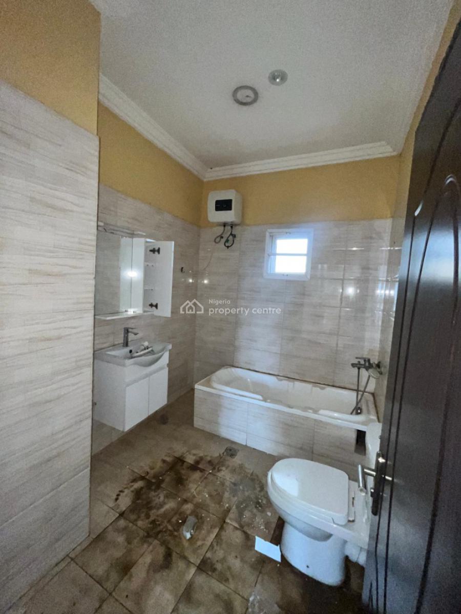 Spacious 4-bedroom Apartment, Off Oniru Market Road, Lekki Right, Oniru, Victoria Island (vi), Lagos, Terraced Duplex for Rent