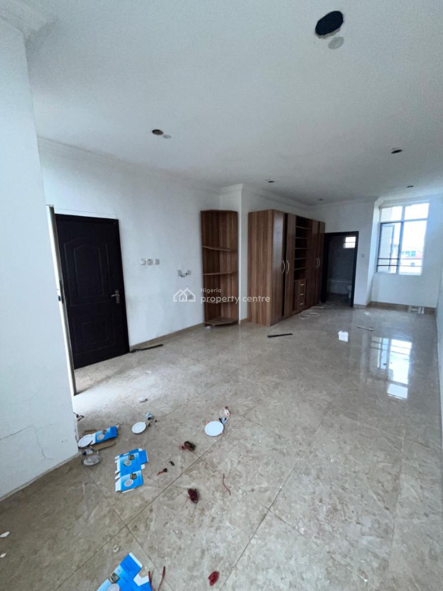 Spacious 4-bedroom Apartment, Off Oniru Market Road, Lekki Right, Oniru, Victoria Island (vi), Lagos, Terraced Duplex for Rent