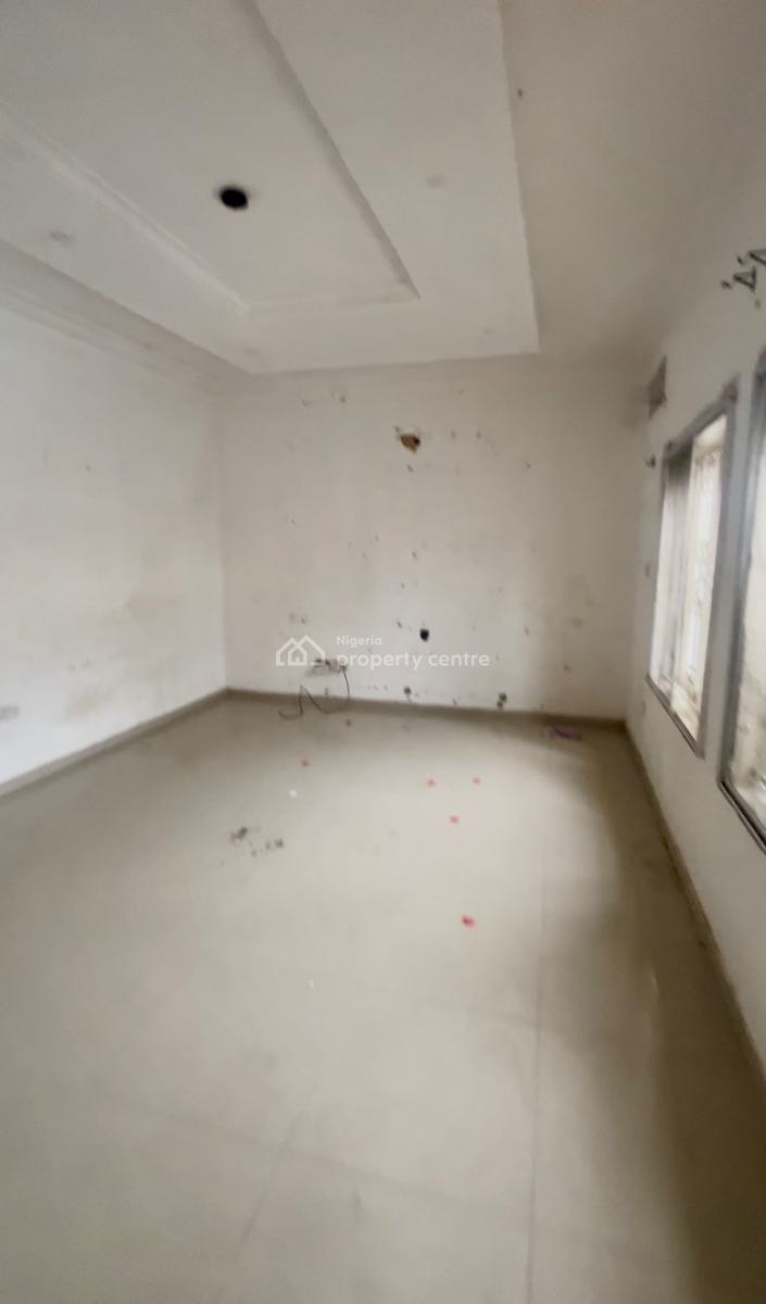 1-bedroom Apartment with Bq, Ologolo, Lekki, Lagos, Flat / Apartment for Sale