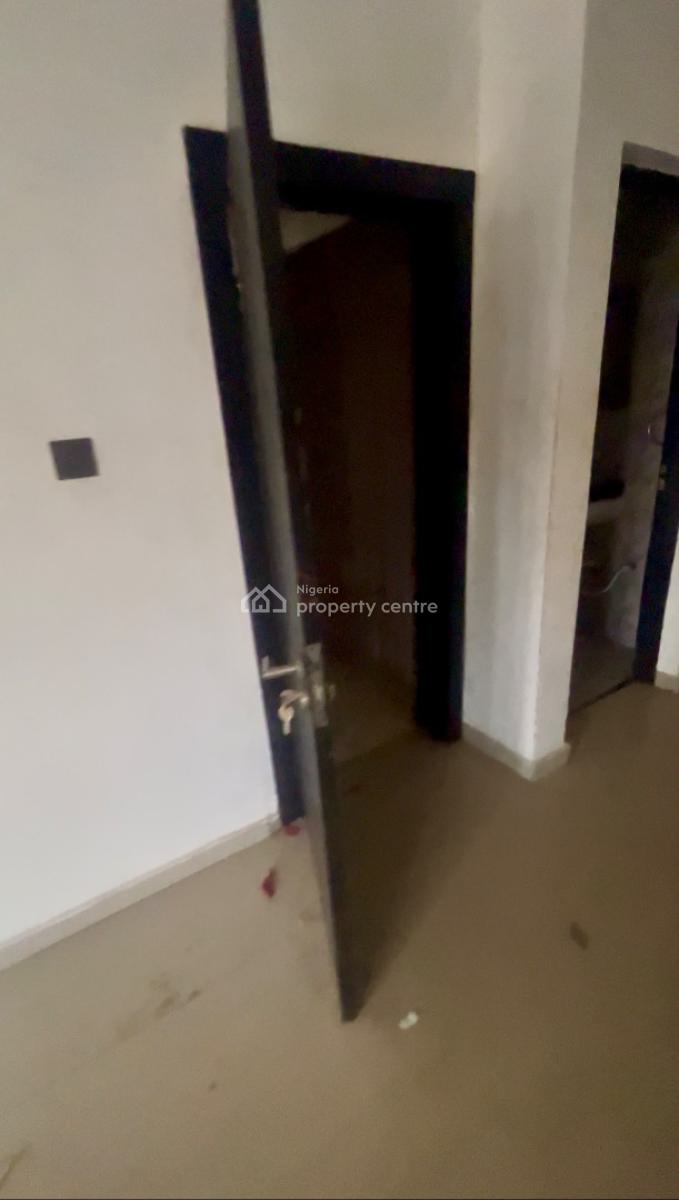 1-bedroom Apartment with Bq, Ologolo, Lekki, Lagos, Flat / Apartment for Sale