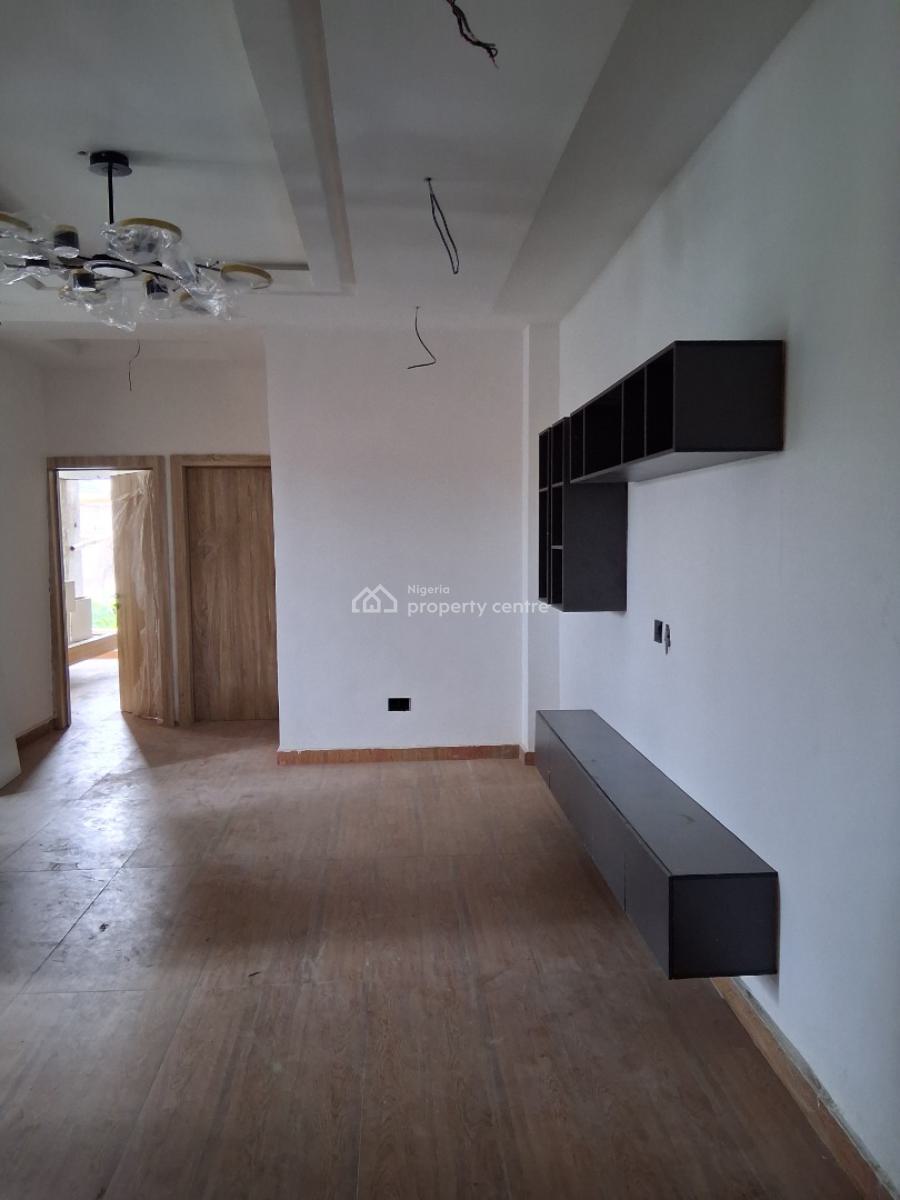 Price Slashed, 2 Bedroom Apartment, Off Ikate Elegusi Palace, Ikate Elegushi, Lekki, Lagos, Flat / Apartment for Sale