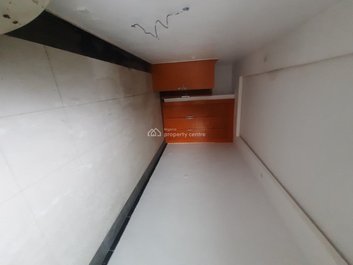 28 Units of 3 Bedroom Serviced Luxury, Oluwanishola Estate , Eleganza, Lekki, Lagos, House for Rent