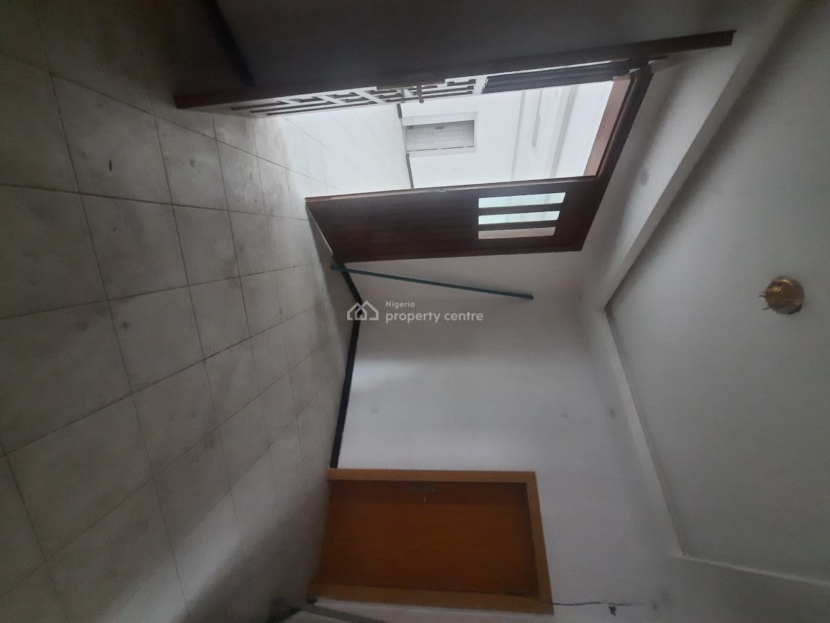 28 Units of 3 Bedroom Serviced Luxury, Oluwanishola Estate , Eleganza, Lekki, Lagos, House for Rent