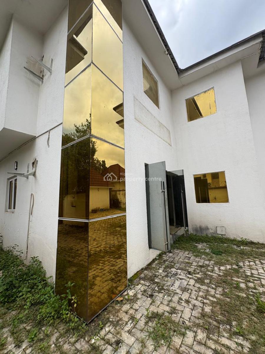 Twelve (12) Bedrooms Fully Duplex, Wuse, Abuja, Detached Duplex for Sale