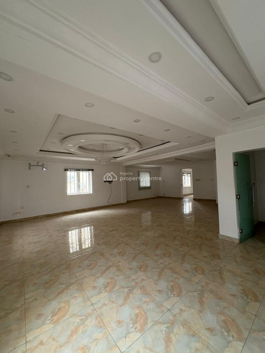 Twelve (12) Bedrooms Fully Duplex, Wuse, Abuja, Detached Duplex for Sale