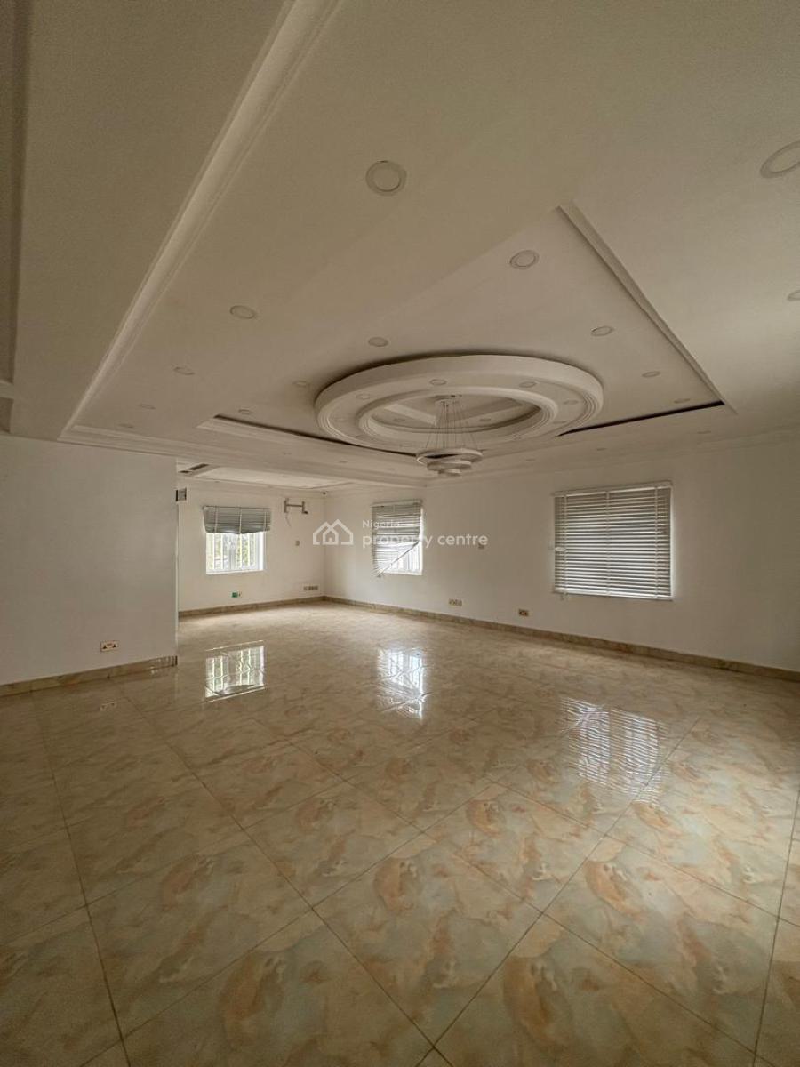 Twelve (12) Bedrooms Fully Duplex, Wuse, Abuja, Detached Duplex for Sale
