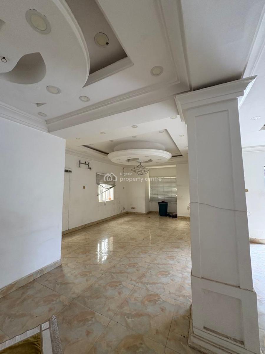 Twelve (12) Bedrooms Fully Duplex, Wuse, Abuja, Detached Duplex for Sale