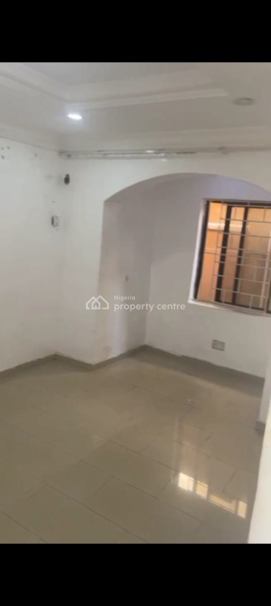 Serviced Room Self Contained,, Off Ligali Ayorinde Street, Victoria Island (vi), Lagos, Self Contain (single Rooms) for Rent