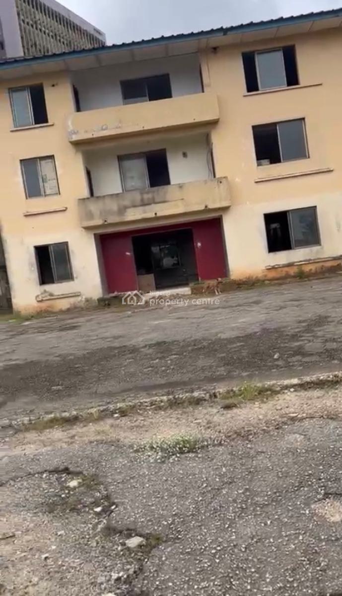 2,588 Sqm of Land with a Structure, Ikoyi, Lagos, Land for Rent