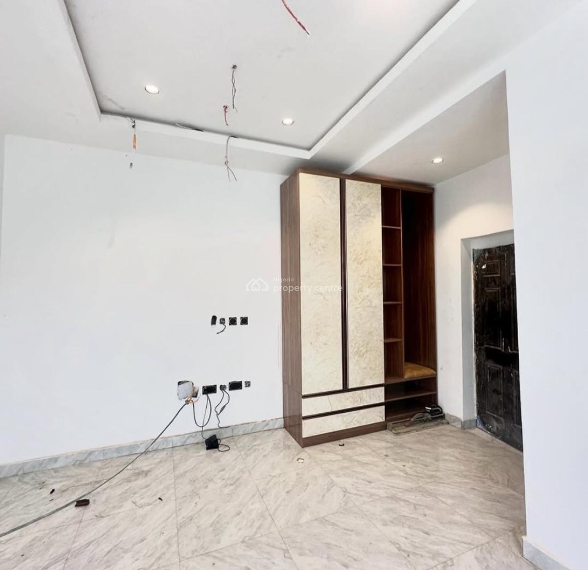 Well Finished 3 Bedroom Apartment, Maitama District, Abuja, Flat / Apartment for Rent