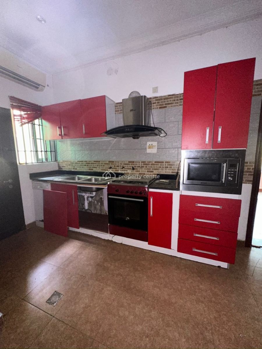 4 Bedroom Terrace Duplex in a Spacious Compound, Lekki Phase 1, Lekki, Lagos, Terraced Duplex for Rent