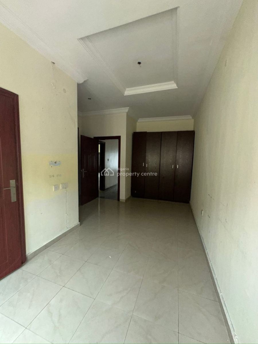 4 Bedroom Terrace Duplex in a Spacious Compound, Lekki Phase 1, Lekki, Lagos, Terraced Duplex for Rent
