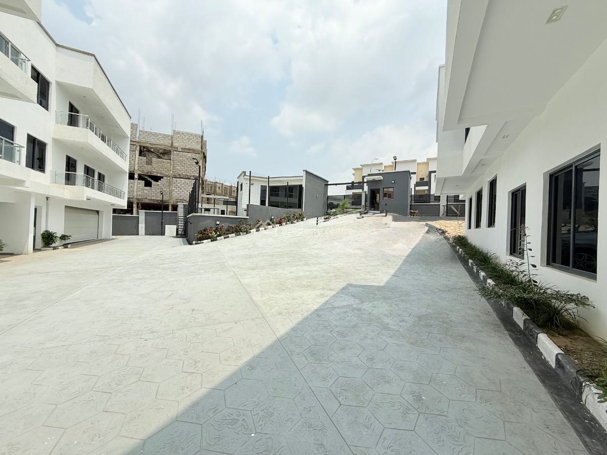 6-unit Estate, Guzape District, Abuja, Semi-detached Duplex for Sale