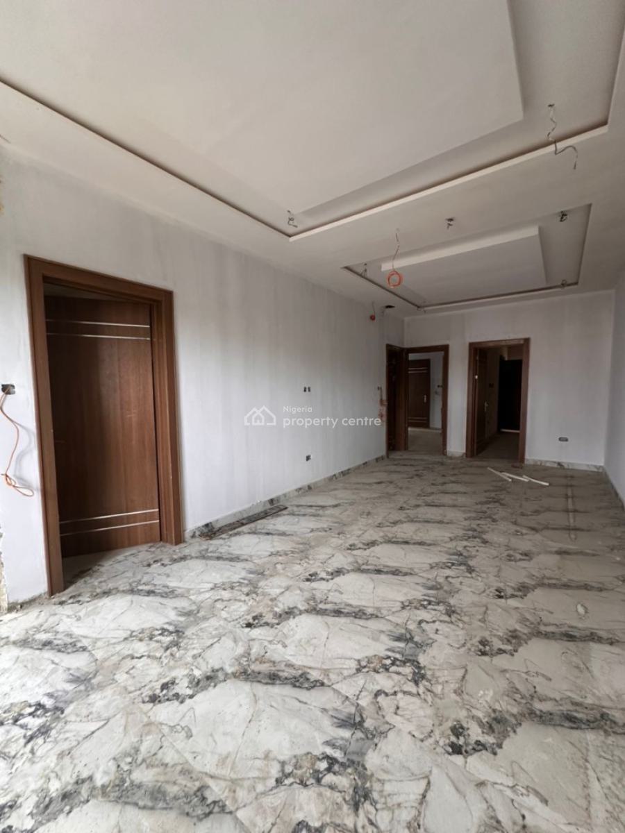 2 Bedroom Apartments in a  Spacious Compound, Lekki Phase 1, Lekki, Lagos, Flat / Apartment for Rent