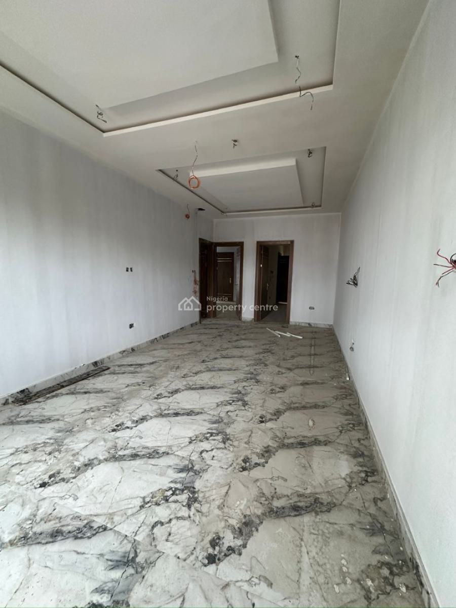 2 Bedroom Apartments in a  Spacious Compound, Lekki Phase 1, Lekki, Lagos, Flat / Apartment for Rent