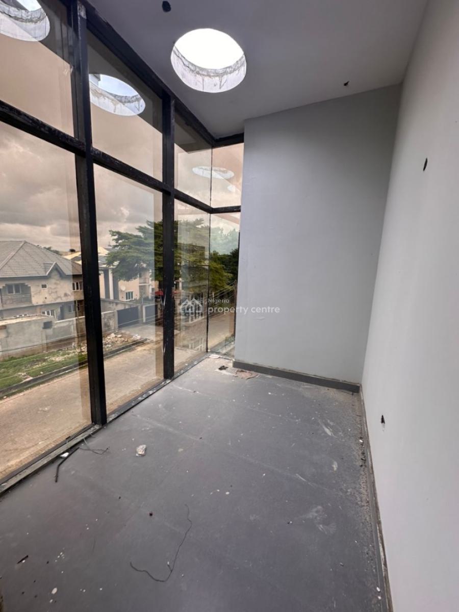 2 Bedroom Apartments in a  Spacious Compound, Lekki Phase 1, Lekki, Lagos, Flat / Apartment for Rent