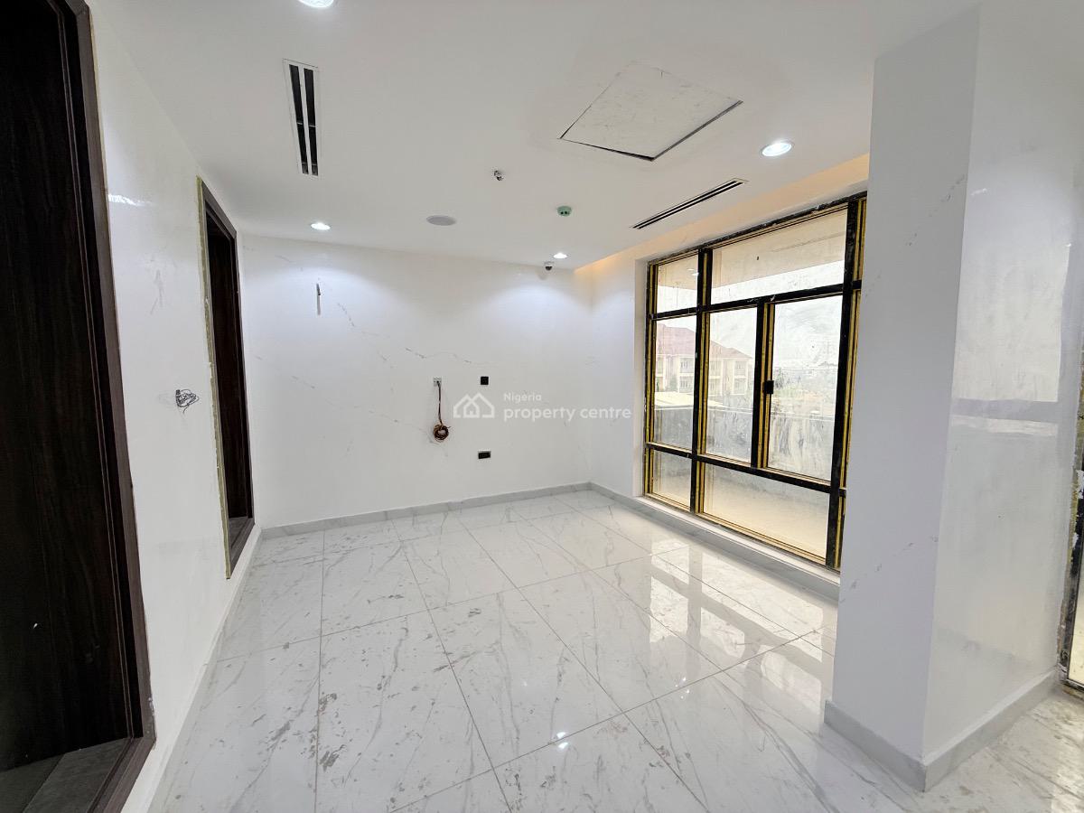 Luxurious 6-bedroom Detached House, Guzape District, Abuja, Detached Duplex for Sale